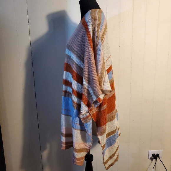 Francesca's Daisy Striped Ruana Southwest Kimono Light Knit Cardigan Cape OS - Picture 6 of 6